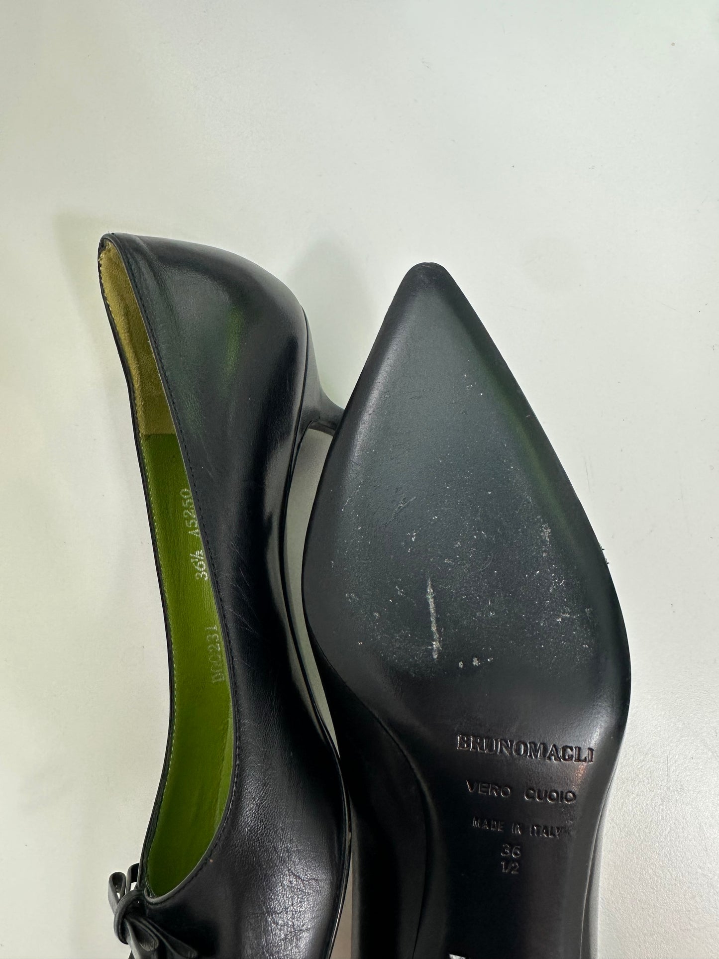Black Leather Kitten Heels 36,5