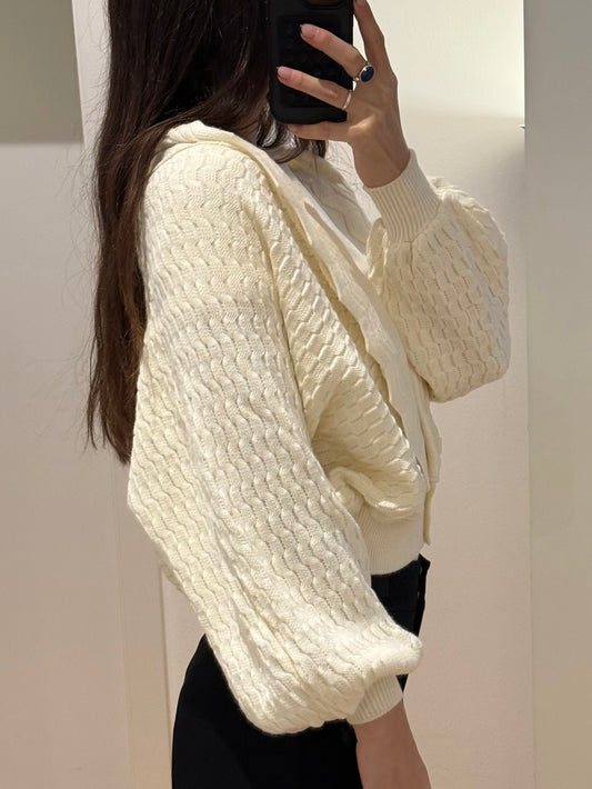 Vintage Wool Scalloped Cream Deep V-Neck Cardigan Sweater S/M