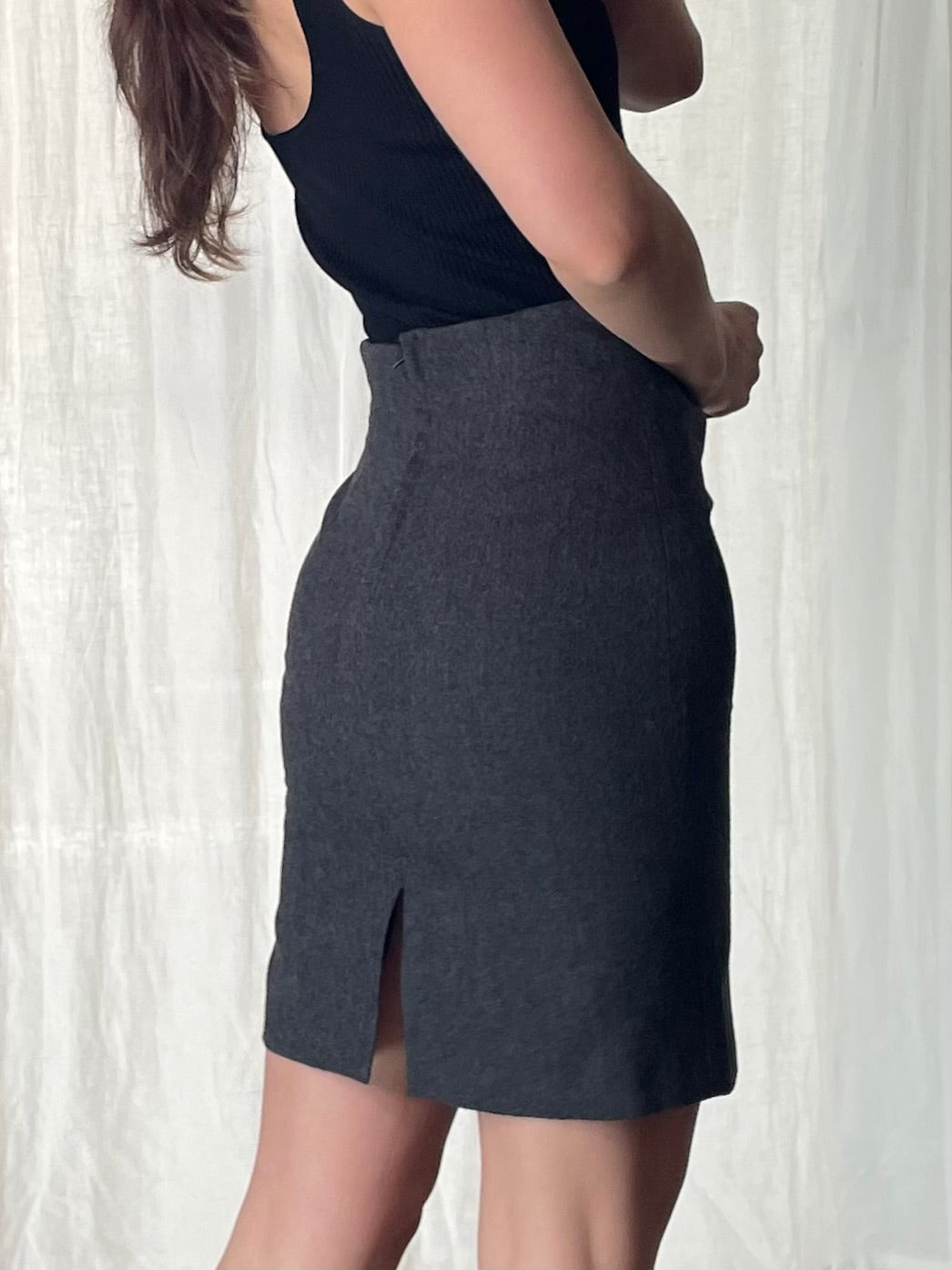 Vintage 100% Wool Dark Gray Pencil Skirt S/M EU 38