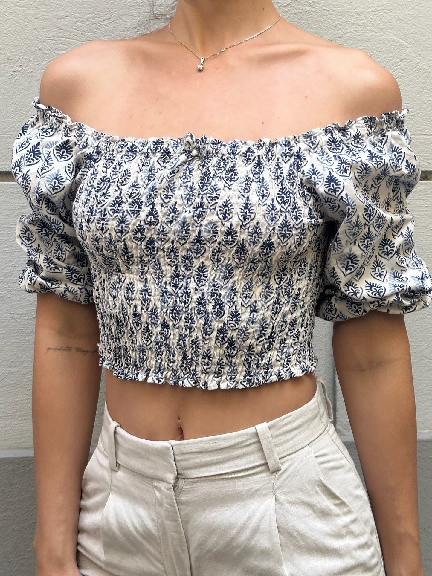 Blue & White Printed Ruched Top XS/S