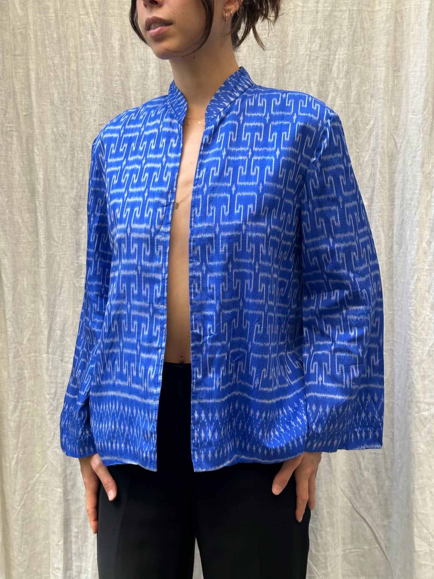 Thai Blue & White Light Jacket M