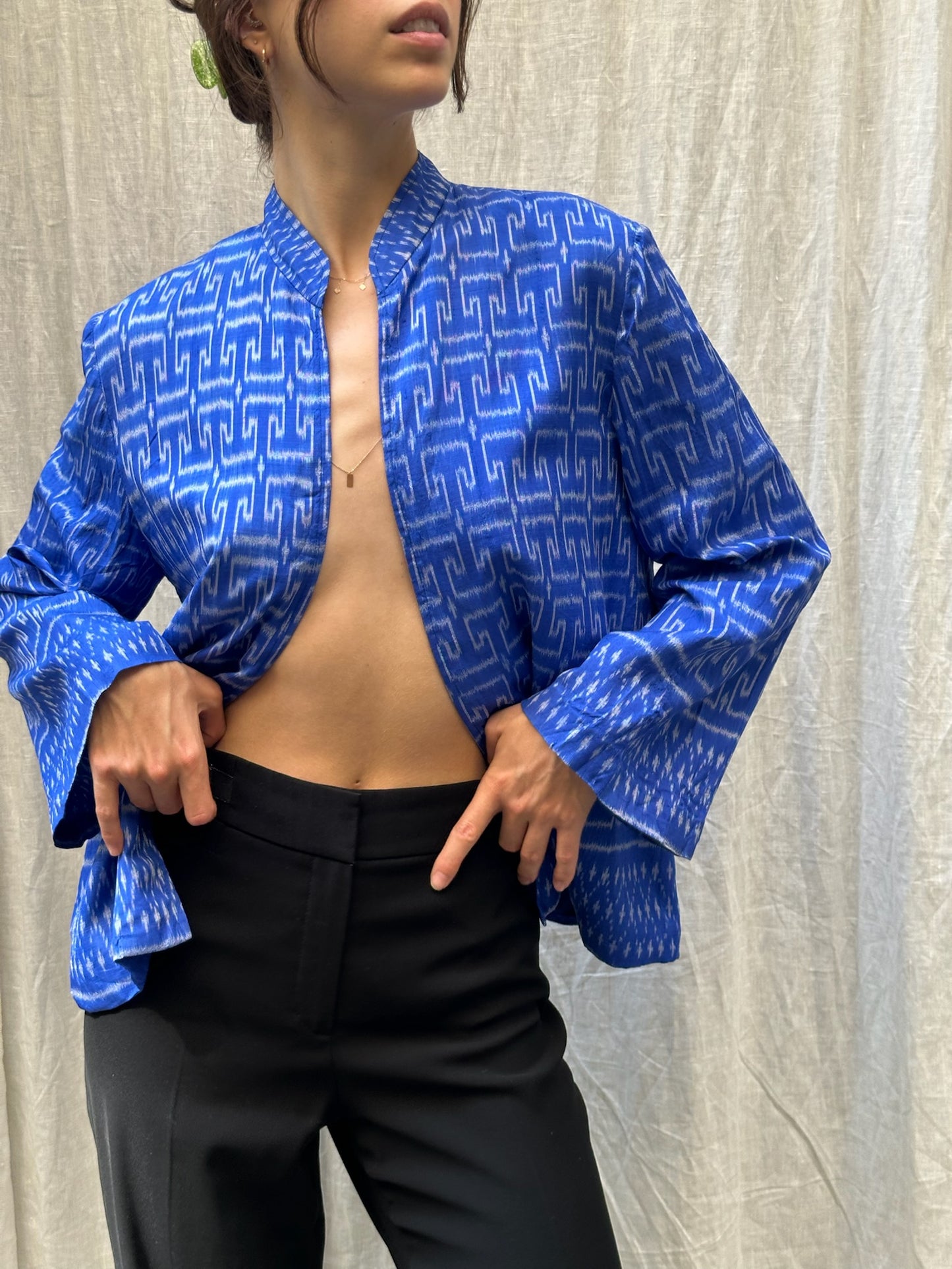 Thai Blue & White Light Jacket M