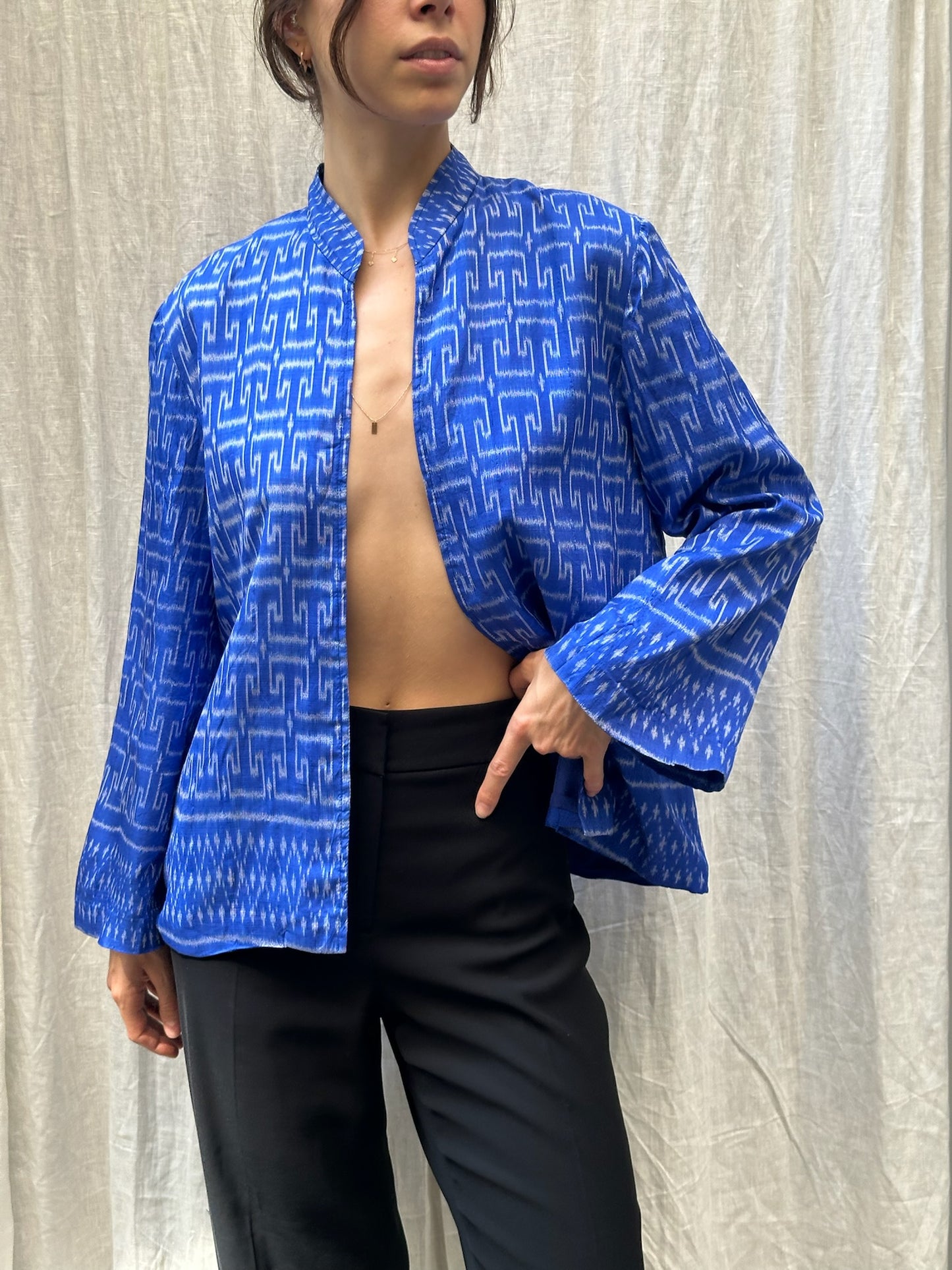 Thai Blue & White Light Jacket M