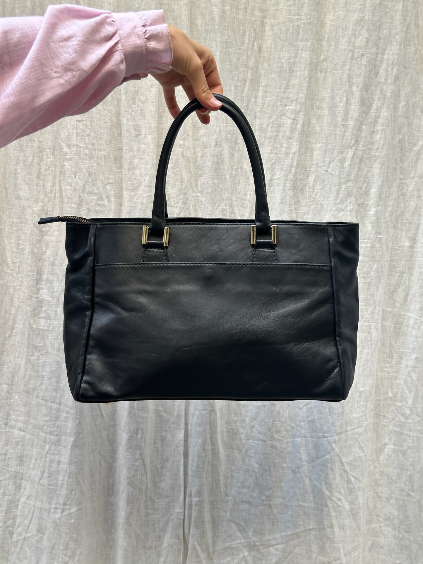 Vintage 100% Genuine Leather Black Handbag M
