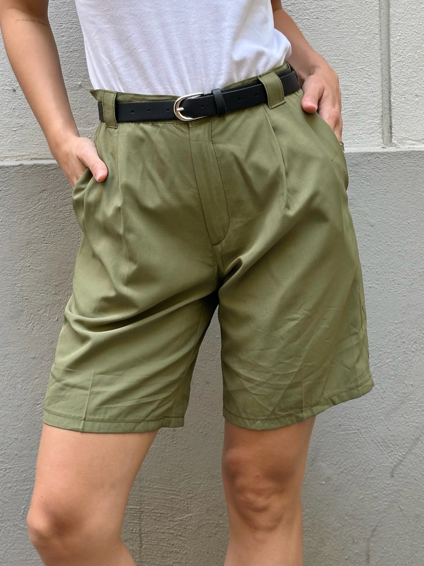 Vintage Olive Green High Waisted Bermuda Shorts M