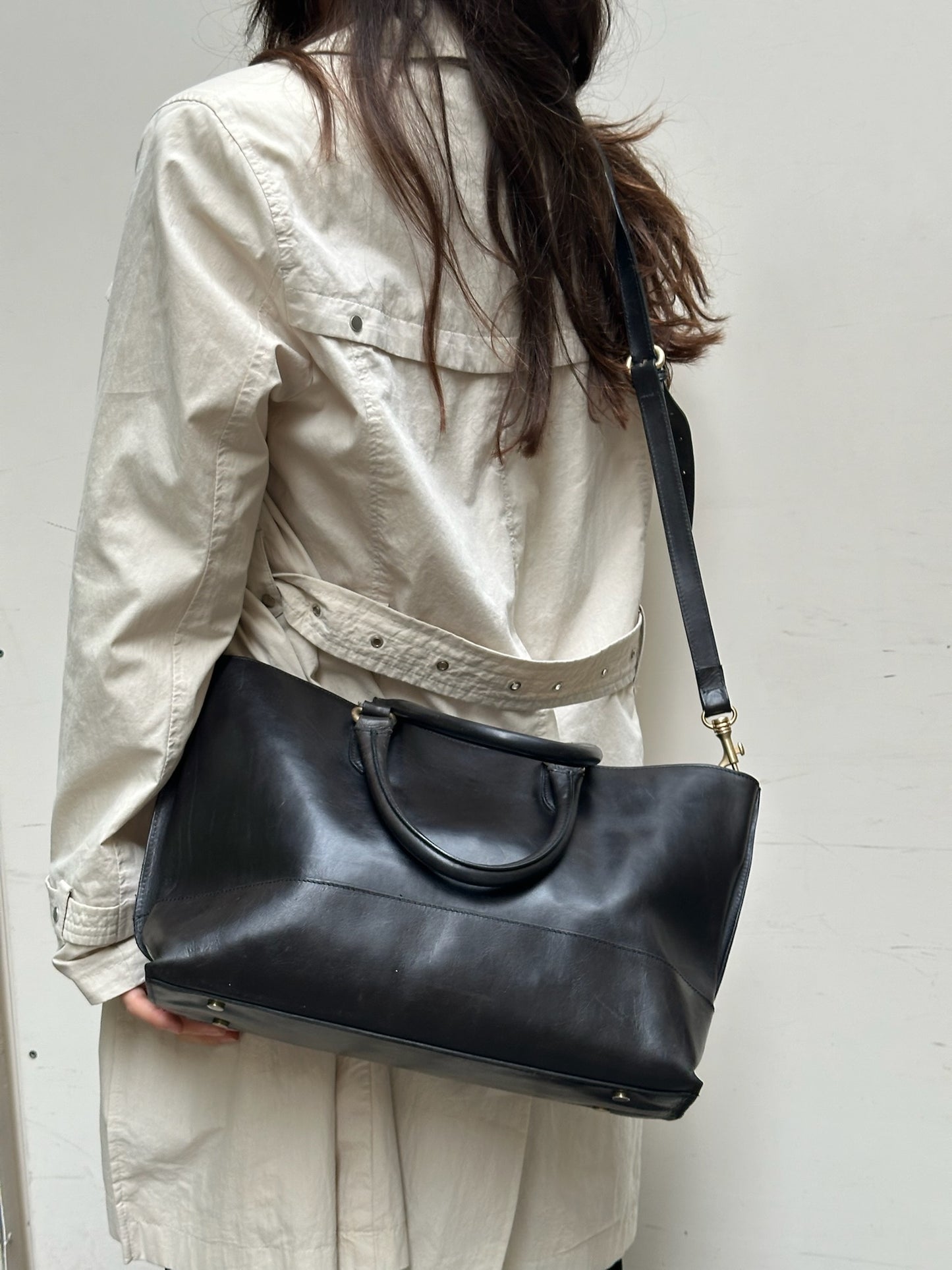 Vintage Massimo Dutti 100% Genuine Leather Black Bag L