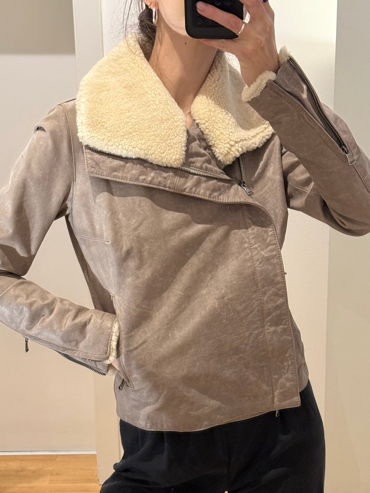 Vintage 100% Genuine Leather Taupe Faux Shearling Jacket XS
