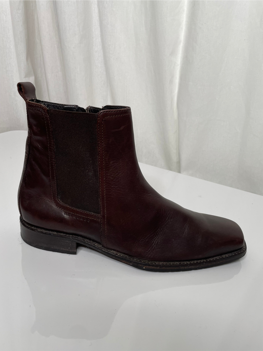 100% Genuine Leather Brown Chelsea Boots 41