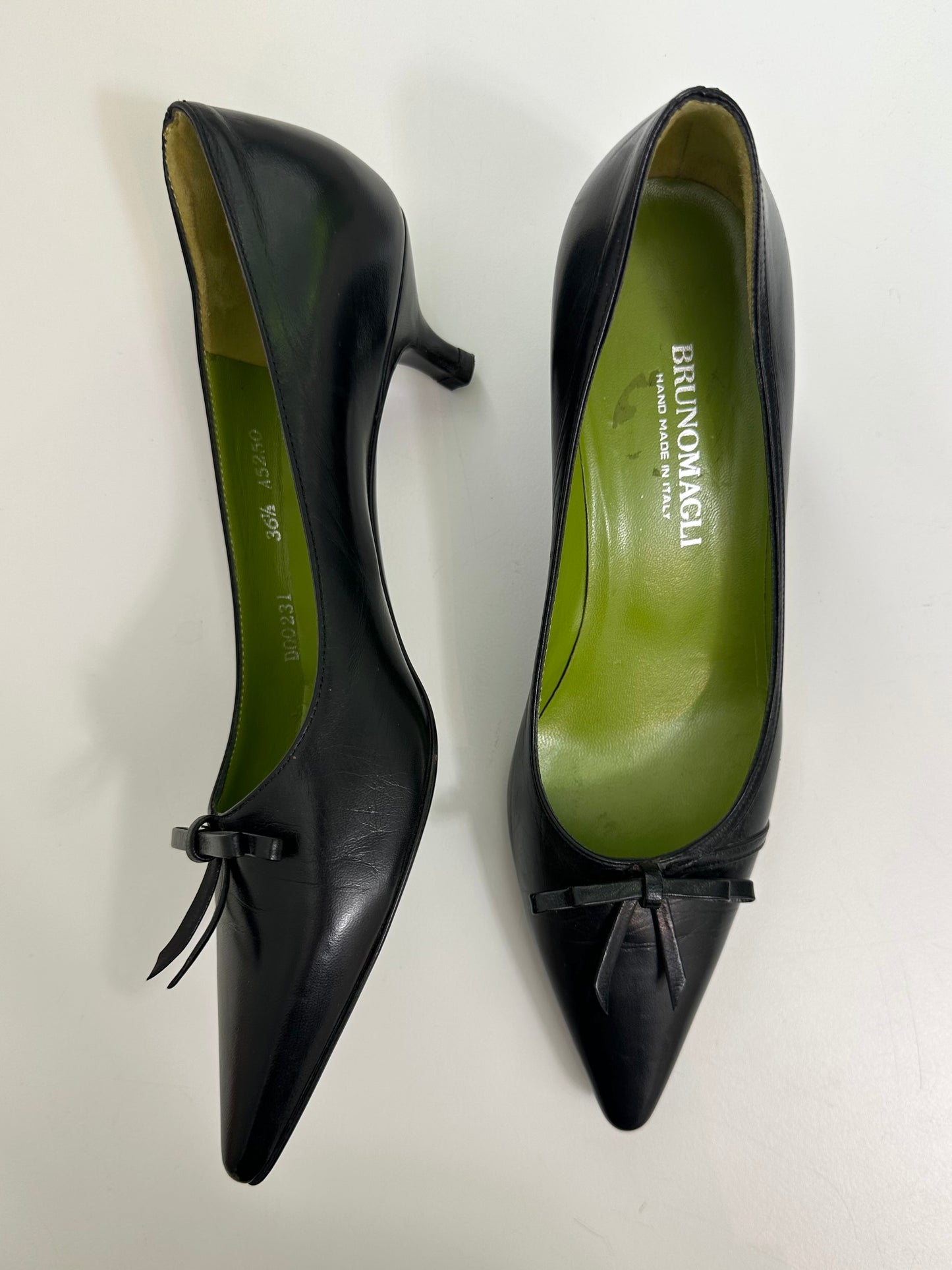 Black Leather Kitten Heels 36,5