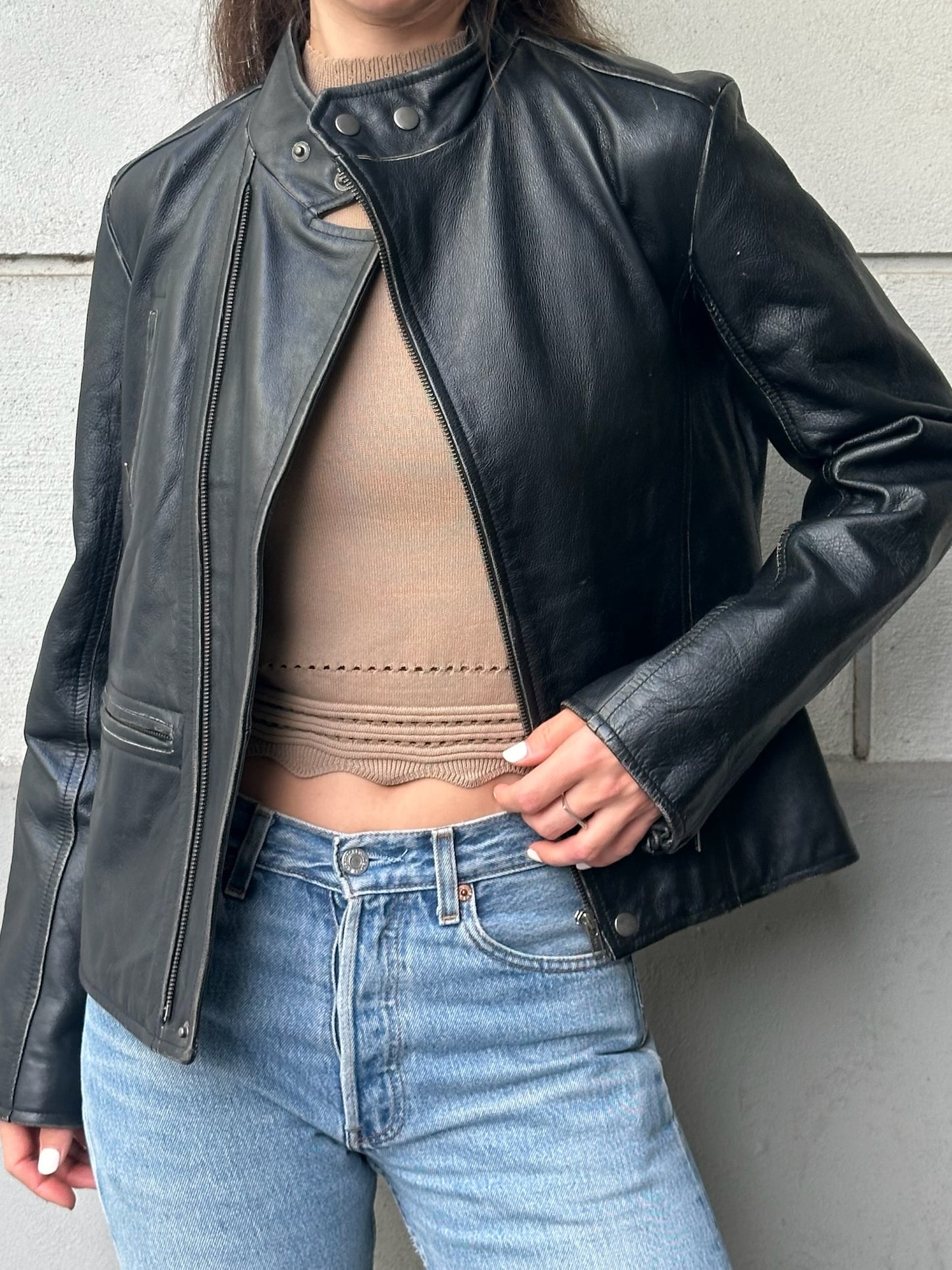 Vintage Levi’s Red Tab 100% Genuine Black Distressed Leather Moto Jacket S/M