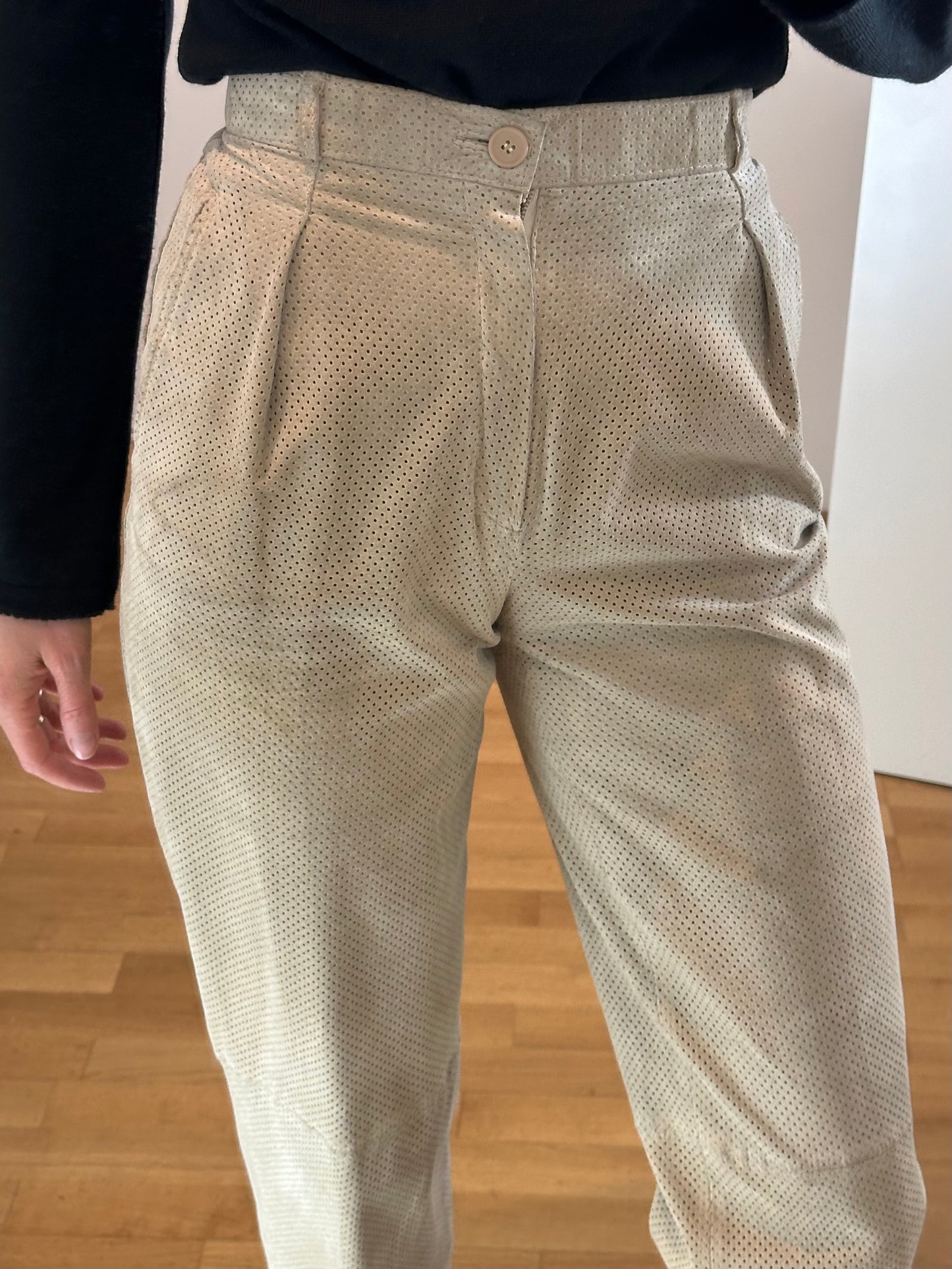 Vintage 100% Genuine Leather Beige High Waister Perforated Trousers XS EU 34