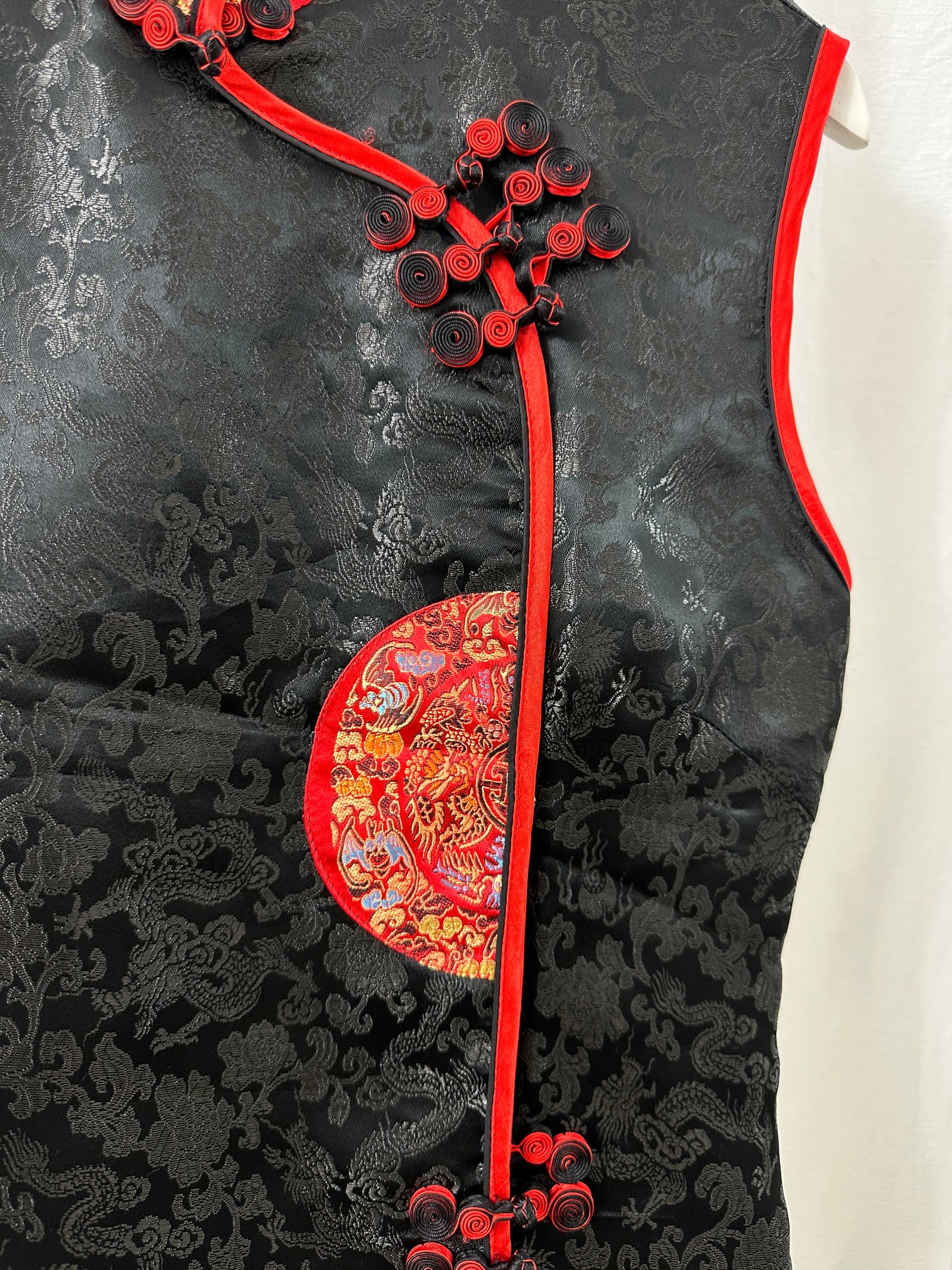 Vintage Asian Black & Red Top S