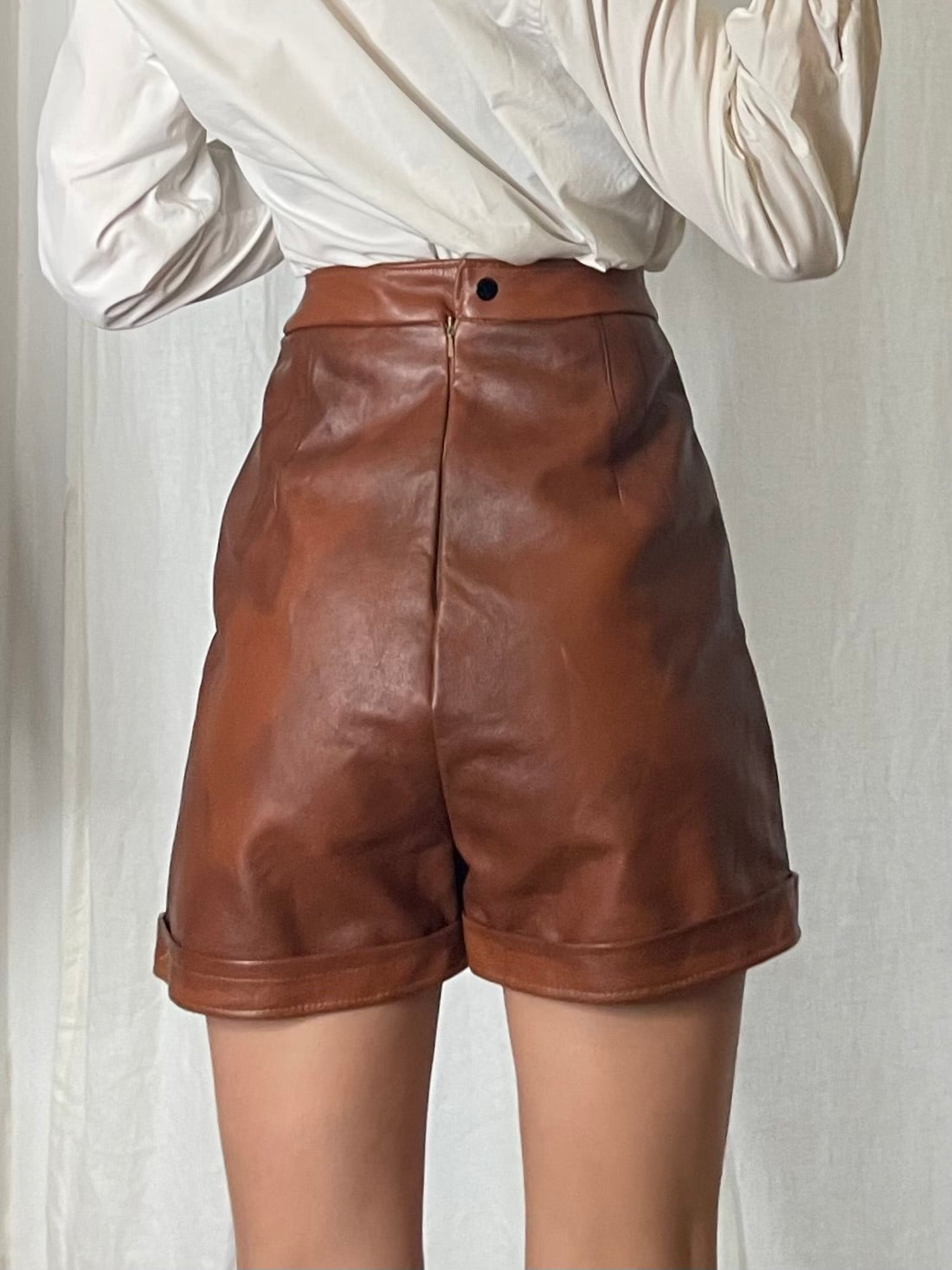 Vintage 100% Genuine Leather High Waisted Brown Lace Up Shorts XS EU 34