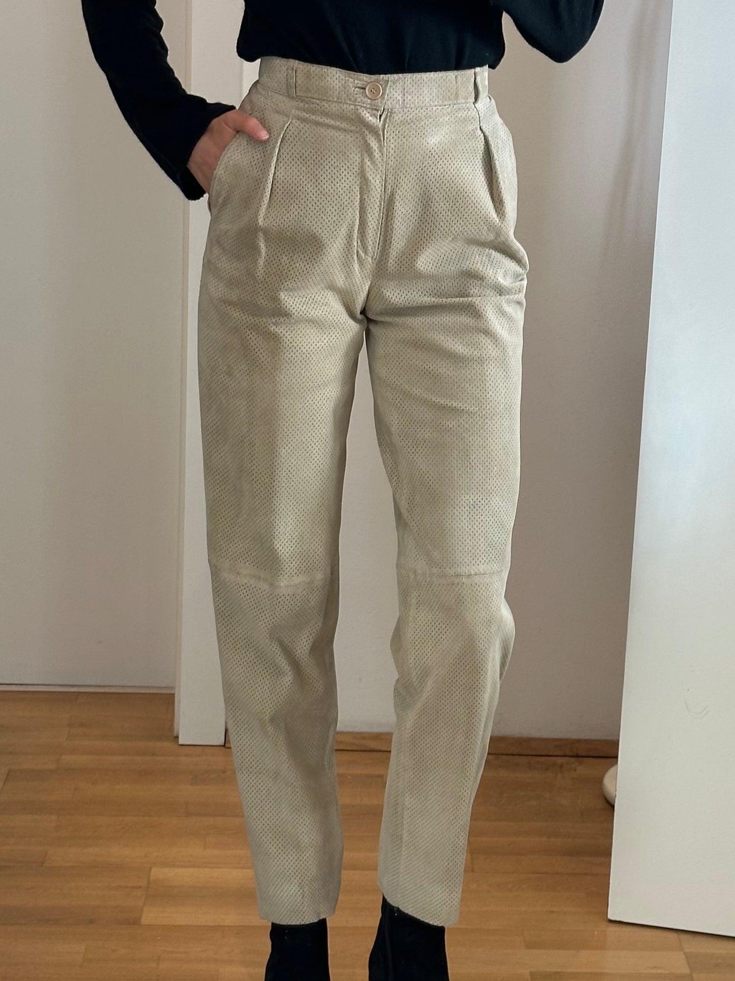 Vintage 100% Genuine Leather Beige High Waister Perforated Trousers XS EU 34