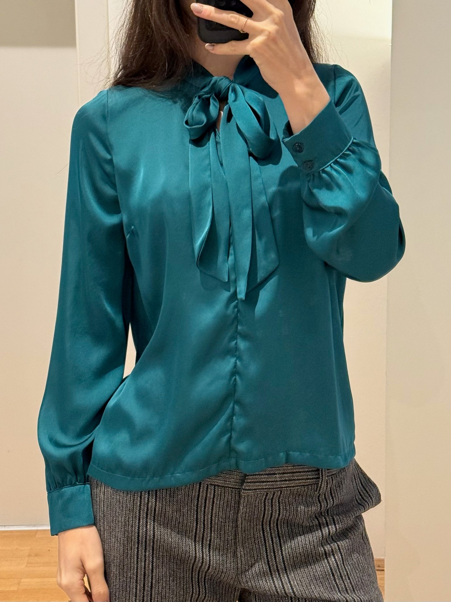 Vintage 100% Silk Teal Bow Long Sleeve Blouse S