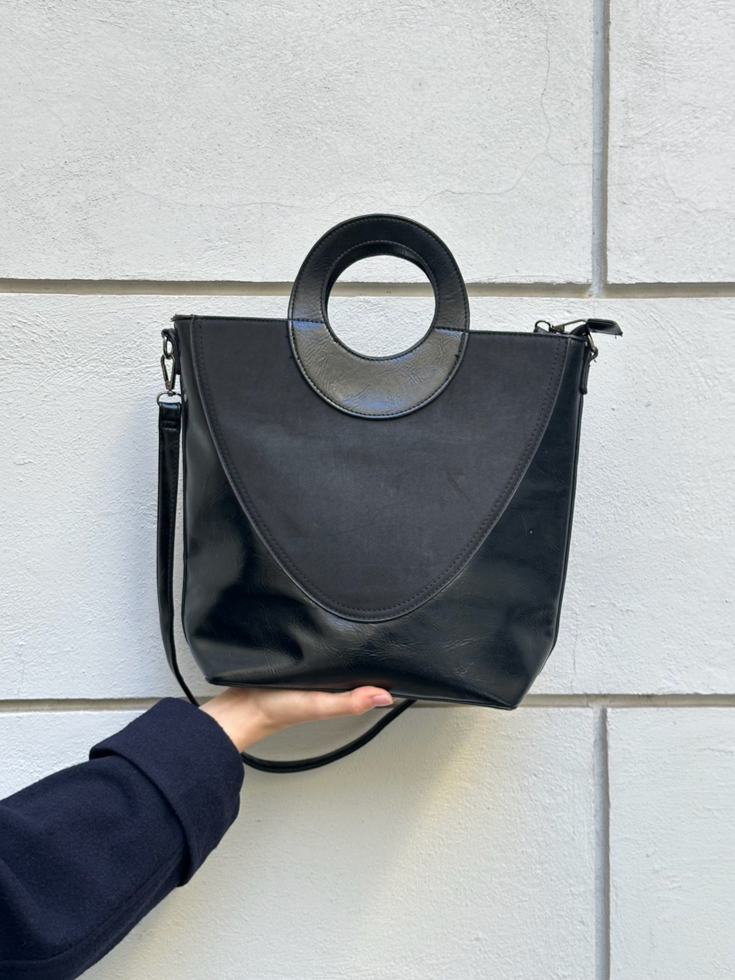 Vintage Faux Leather Black Double Texture Hand/Crossbody Bag M