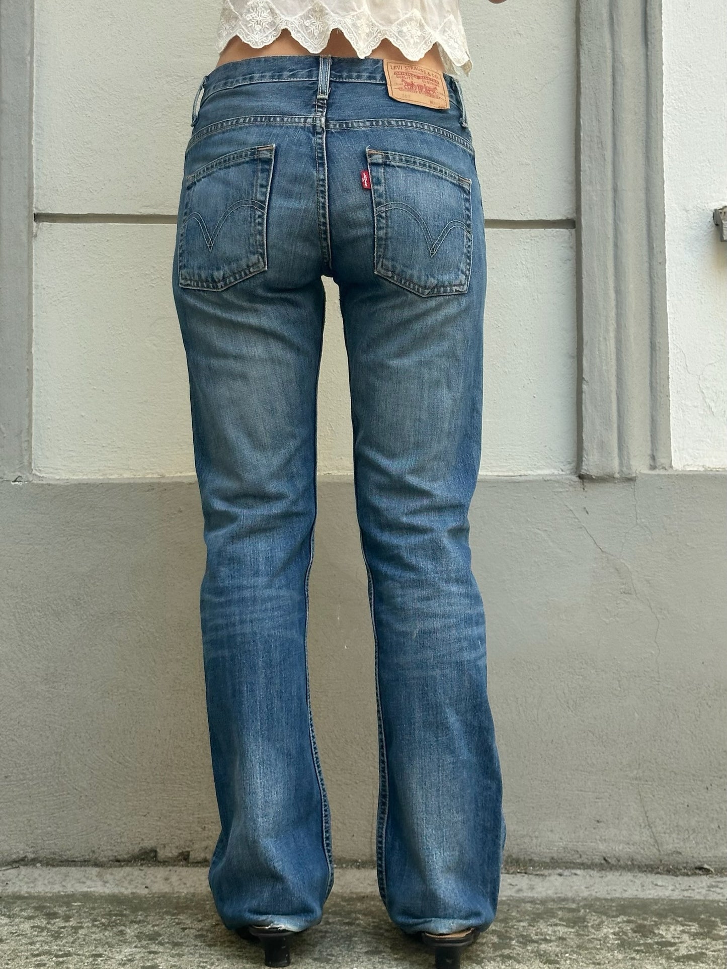 Vintage Levi's Bootleg Mid Waist Straight Leg Jeans S EU 36