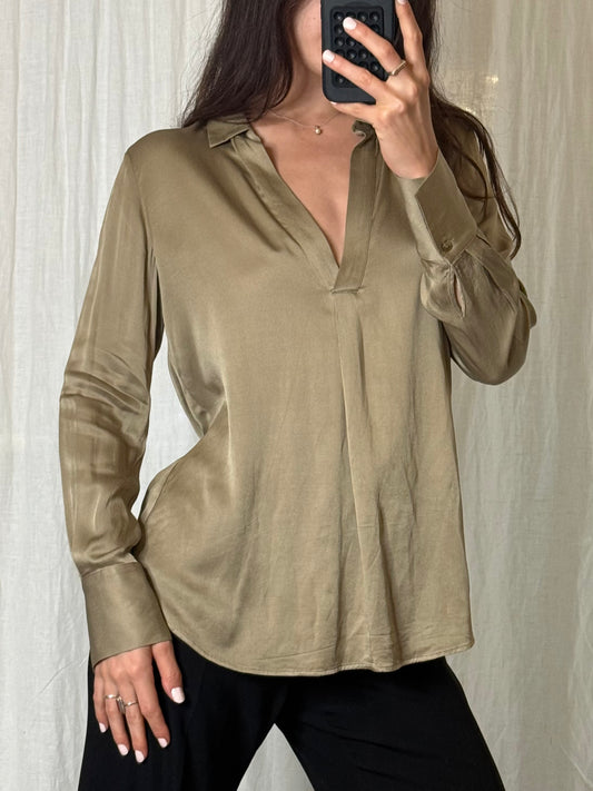 100% Viscose Satin V-Neck Collared Long Sleeve Blouse S/M