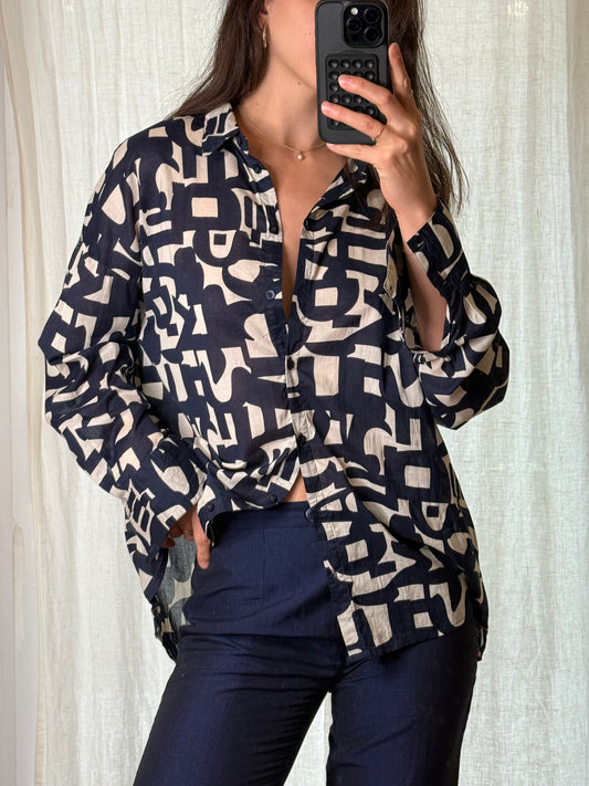 Vintage 100% Cotton Navy & White Printed Button Down Shirt M